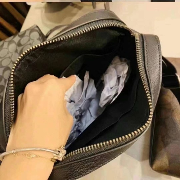 NWT COACH Houston Flight Bag Crossbody Black Leather NWT - Picture 4 of 4